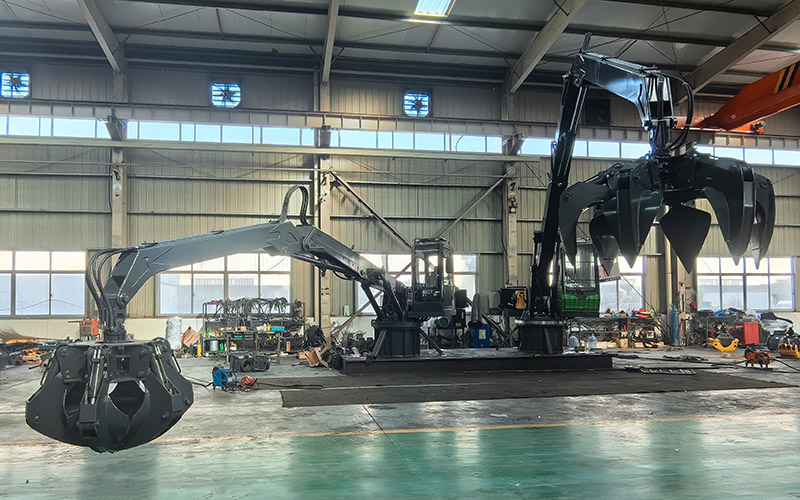 steel-grabbing-machine.jpg
